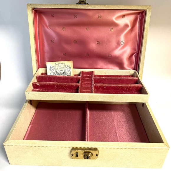 Vintage Storage & Organization Vintage Cream Jewelry Box With Pink Satin Velvet Lining For
